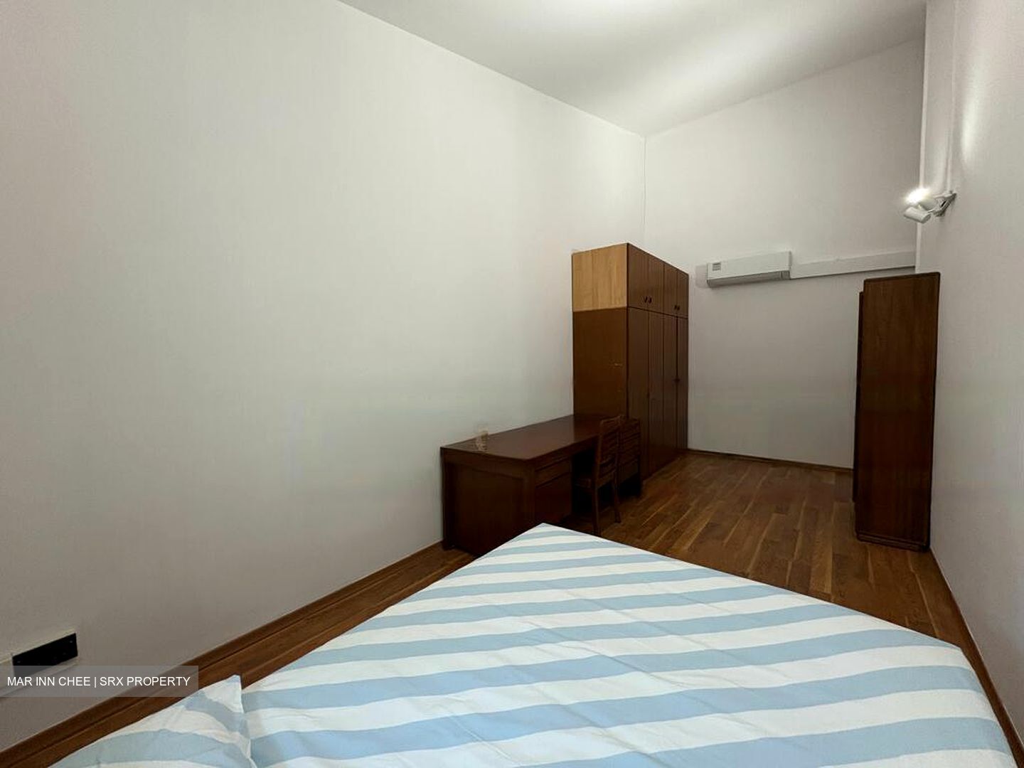 Sennett Estate (D13), Terrace #444234271